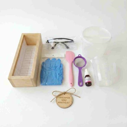 Sabun yapım ekipmanları – sabun üretiminde kullanılan ölçüm kapları, karıştırıcılar ve temel araçlar